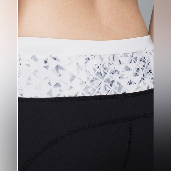 Lululemon Speed Tight II *Full-On Luxtreme - Picture 8 of 8